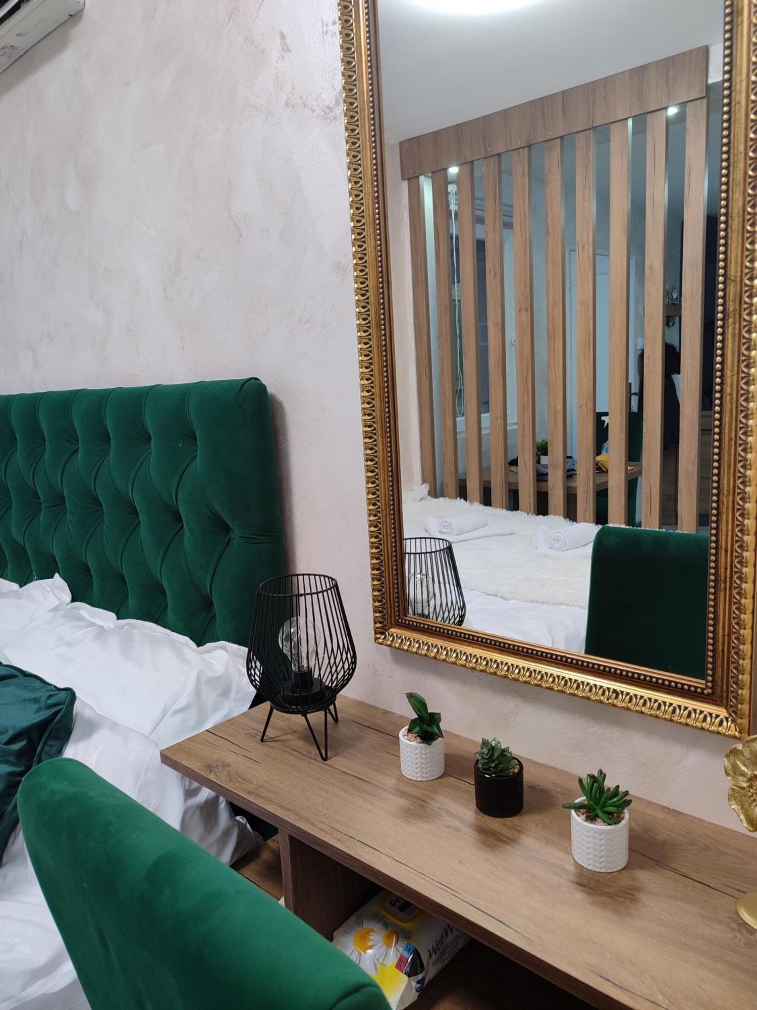 Studio Apartman Free Parking Rubikon Belgrade Exterior photo